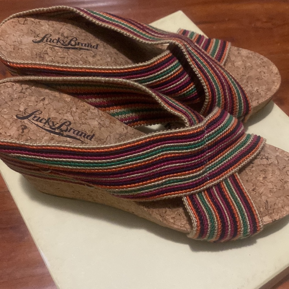 Lucky wedges